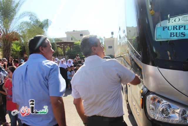 فيديو : كفر قاسم تودع الفوج الأخير  من حجاج  الطائرة   وسط دموع الفرح  ورئيس البلدية :  لا تنسونا من الدعاء 